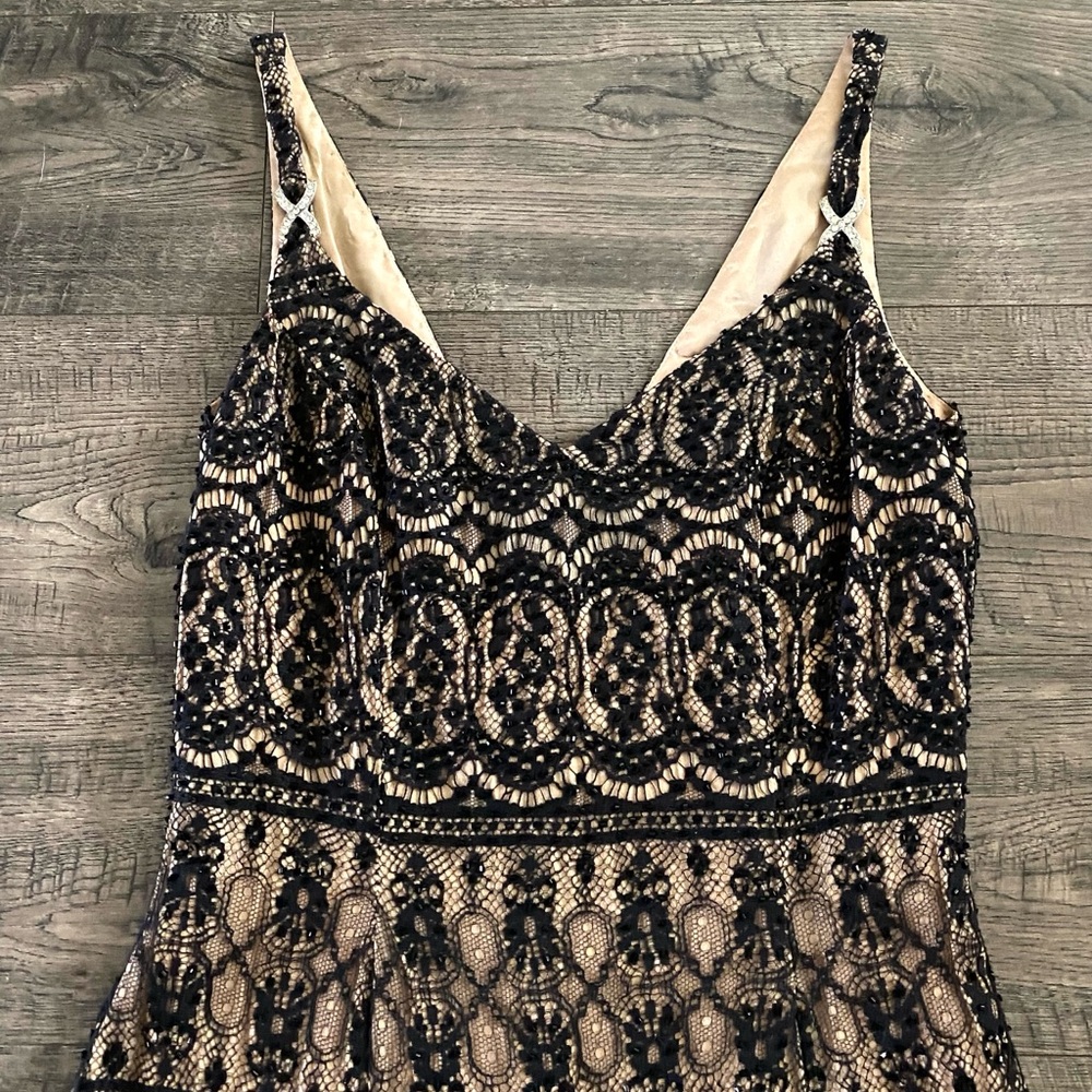 Cache Dress - Picture 4 of 6